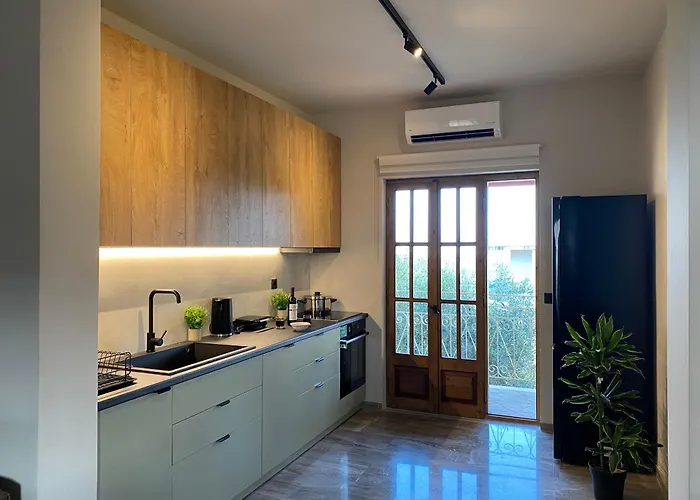 Alexandra\'S Boutique House