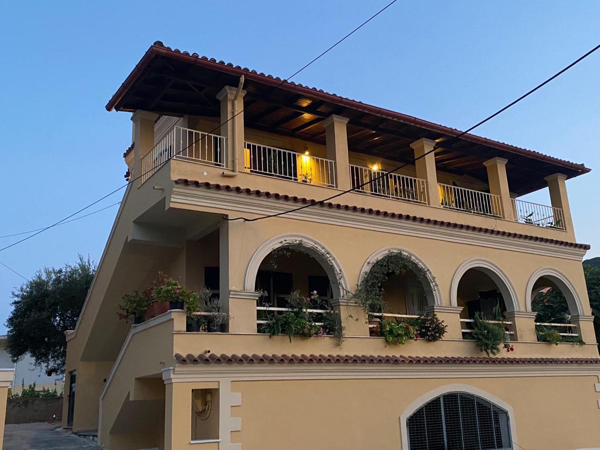 Alexandra's Boutique House Holiday home